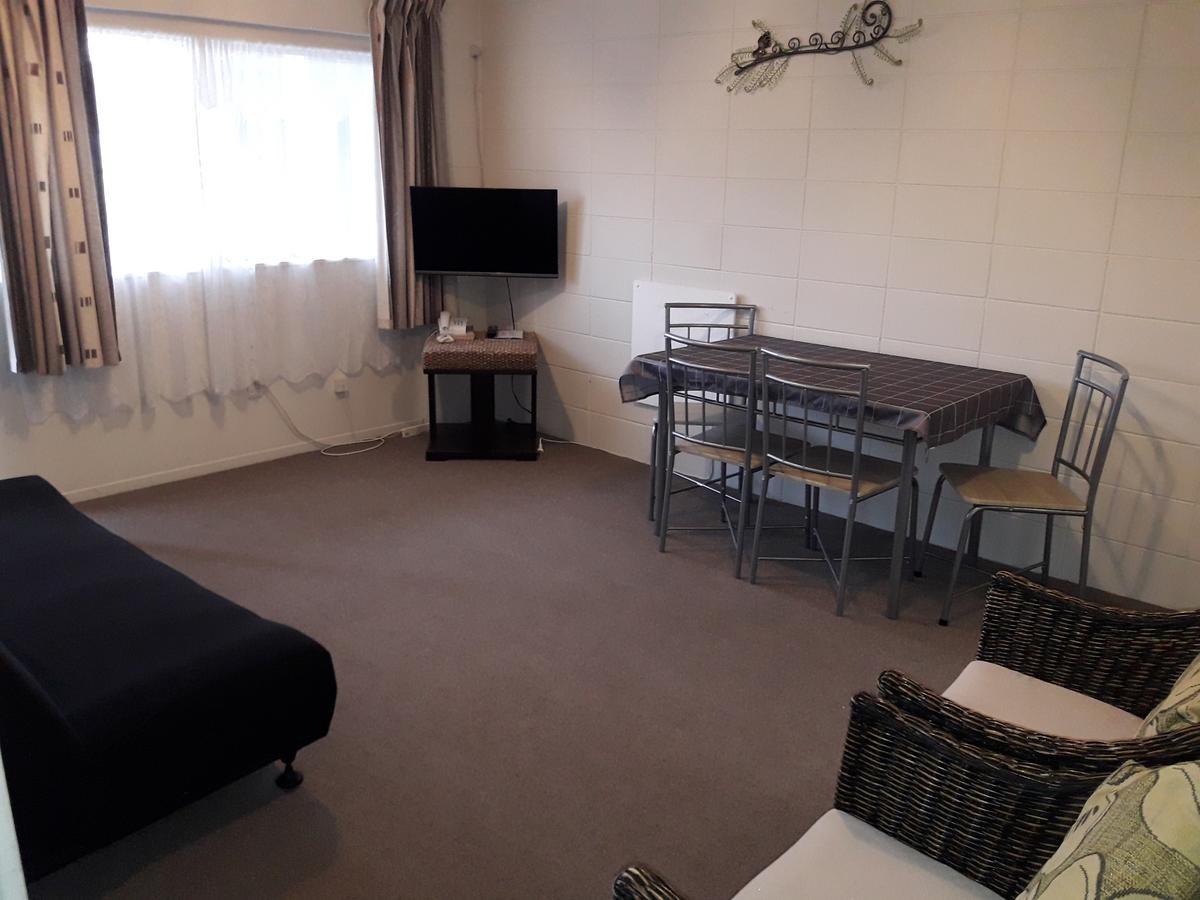 Motel Sierra Whangarei Buitenkant foto