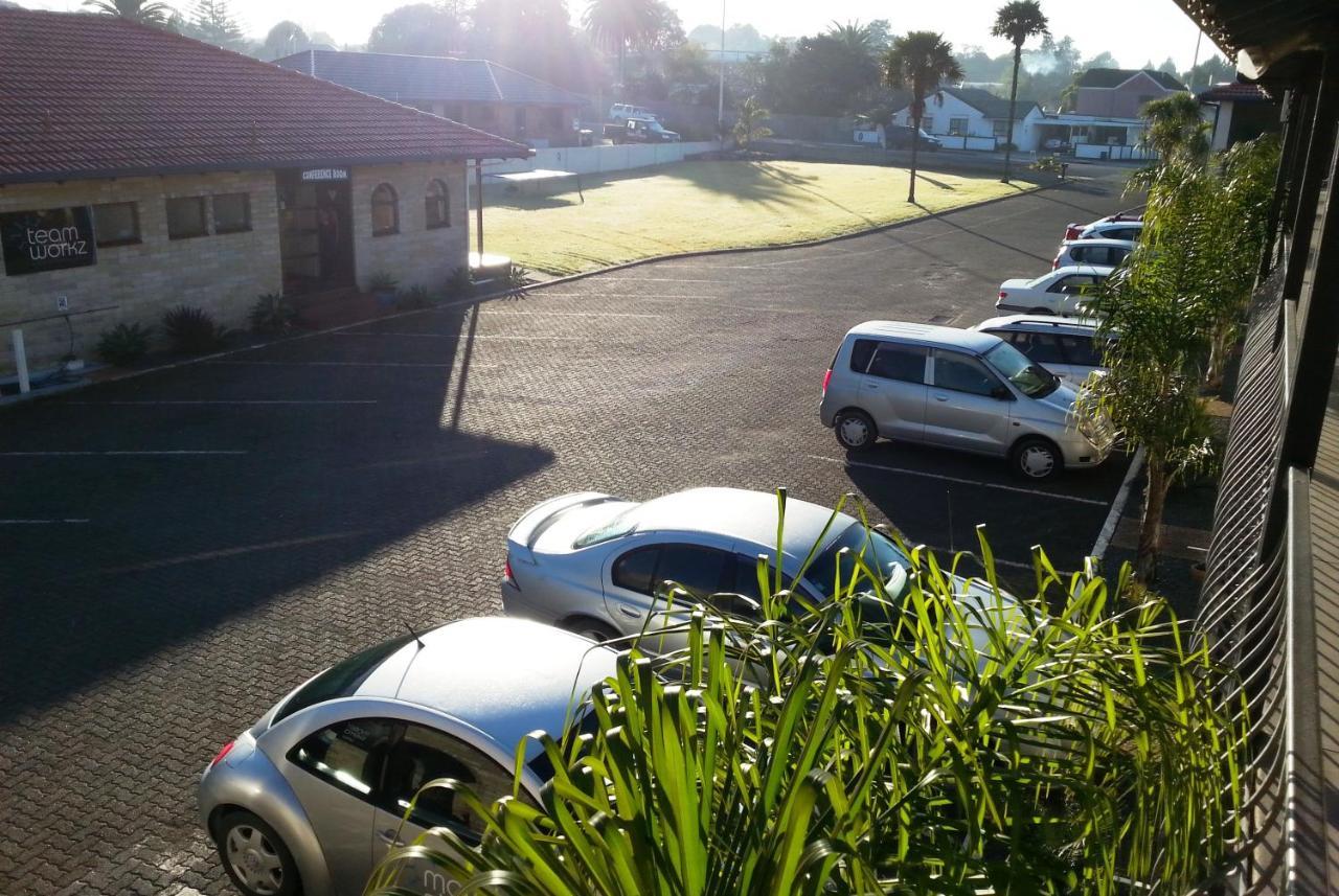 Motel Sierra Whangarei Buitenkant foto