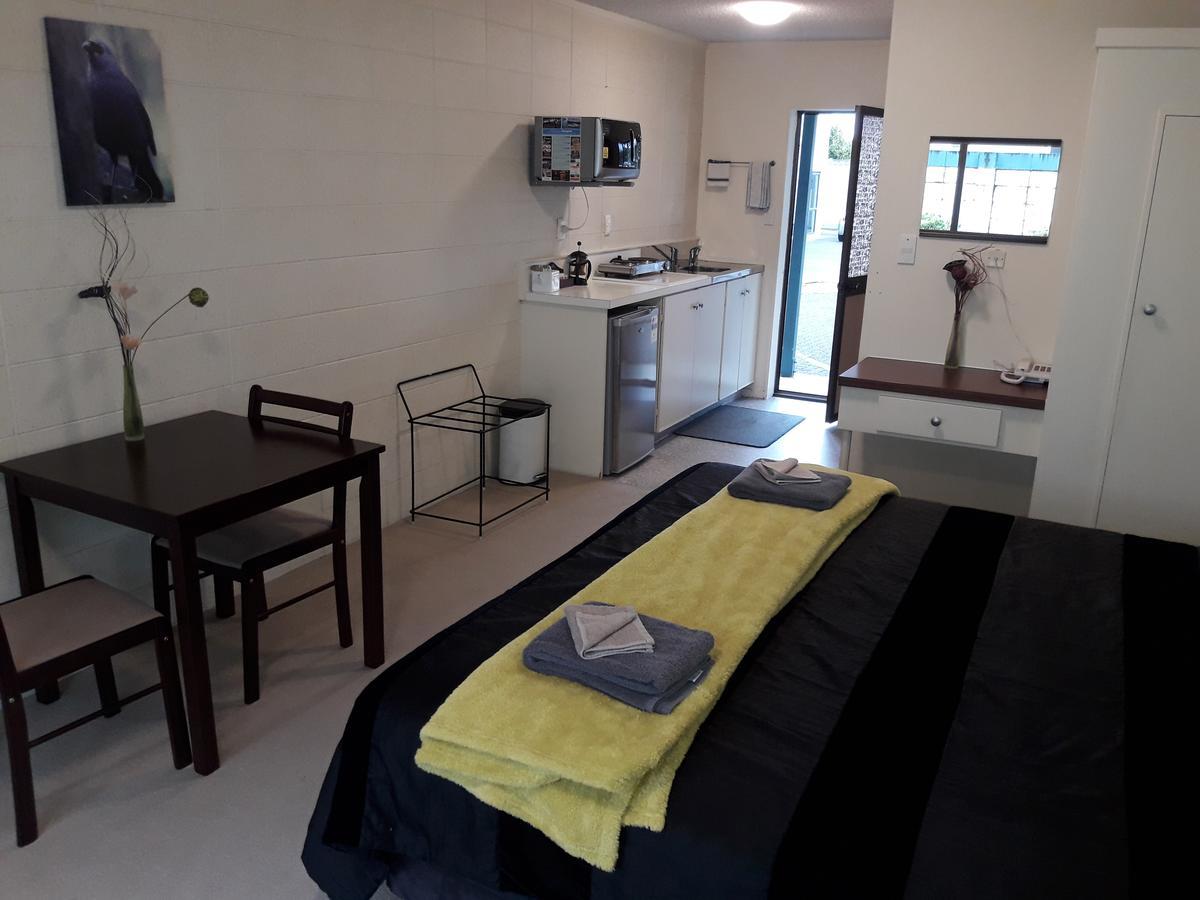 Motel Sierra Whangarei Buitenkant foto